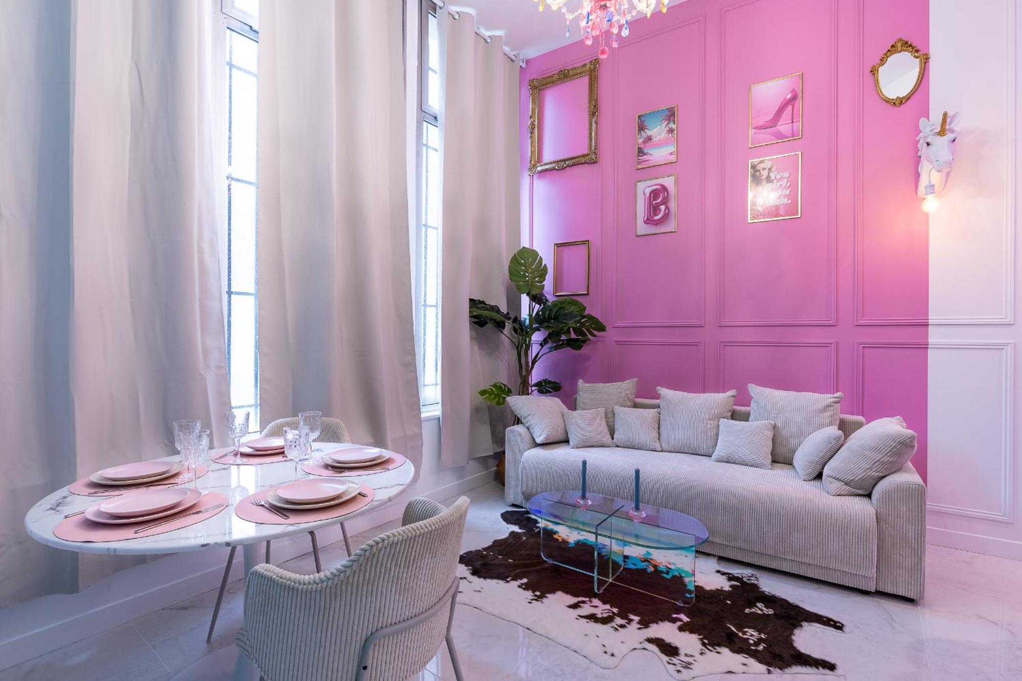 Beautiful Modern Barbie Flat In